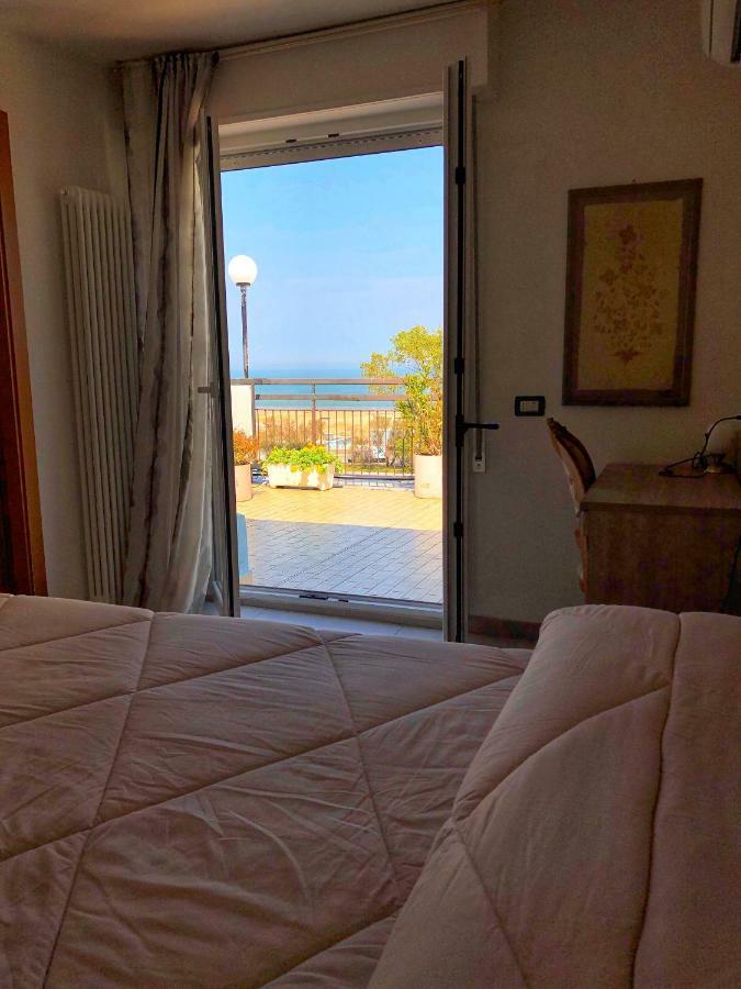 Hotel Amoha Rimini Esterno foto